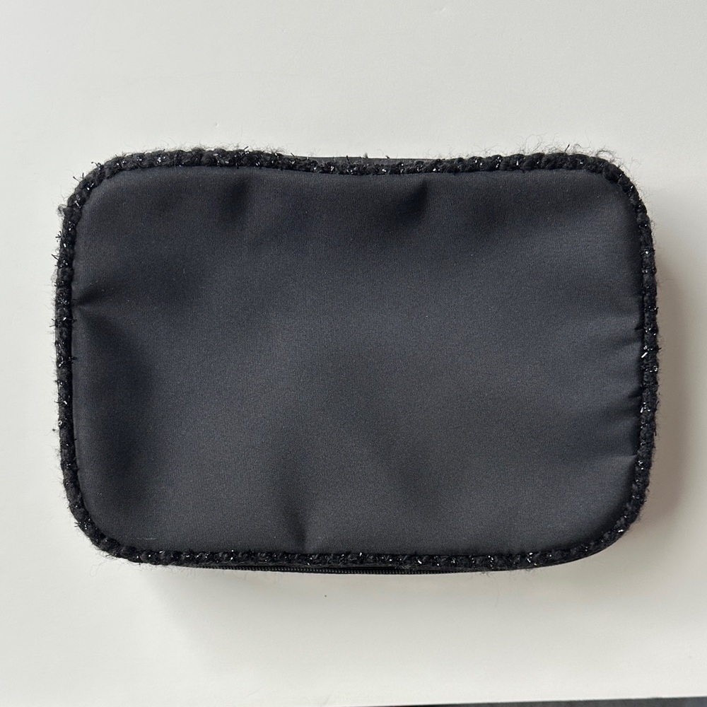 CHANEL Black Case for Makeup Brushes - Picture 4 of 11